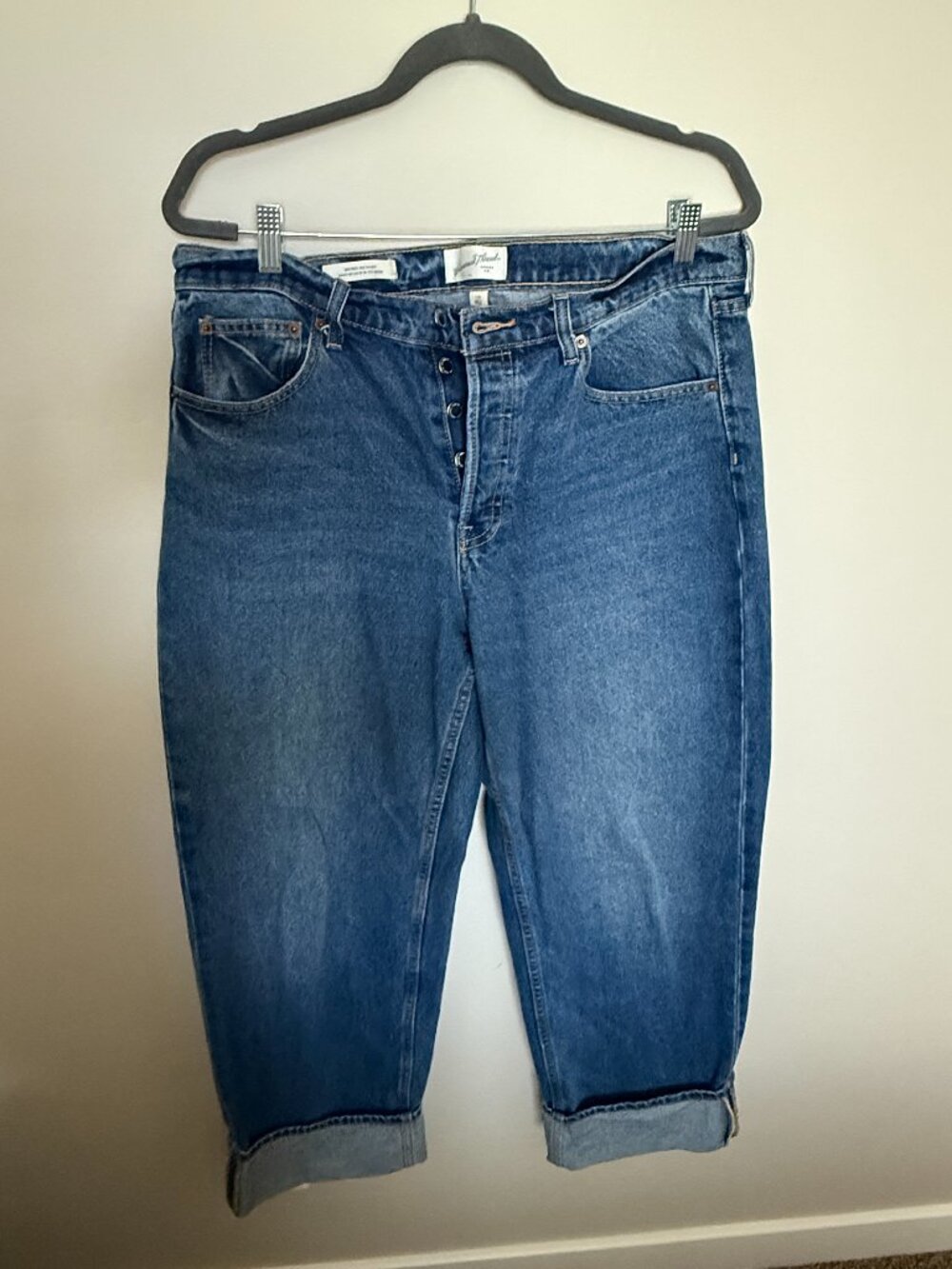 Universal Thread Button Fly Denim Capri Jeans Women’s Size 12R